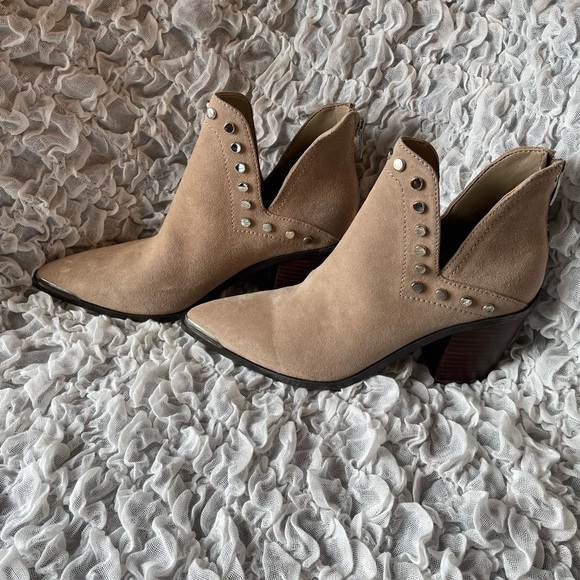 💥NWT💥 Marc Fisher Studded Bootie - Picture 12 of 12